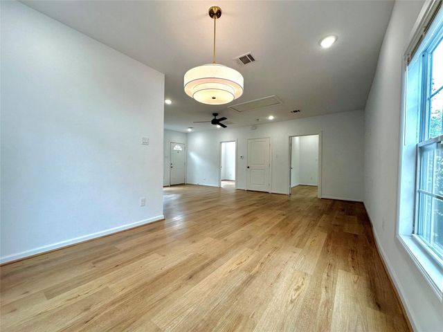 808 Oakhurst Street 2, Houston, TX 77023