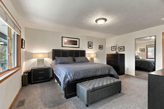 6702 S Westchester Dr, Spokane, WA 99223
