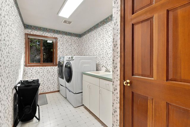 6702 S Westchester Dr, Spokane, WA 99223