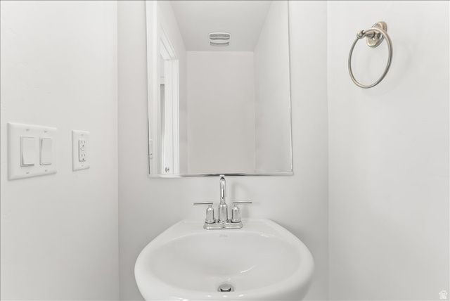 1695 E 1425 S, Ogden, UT 84404