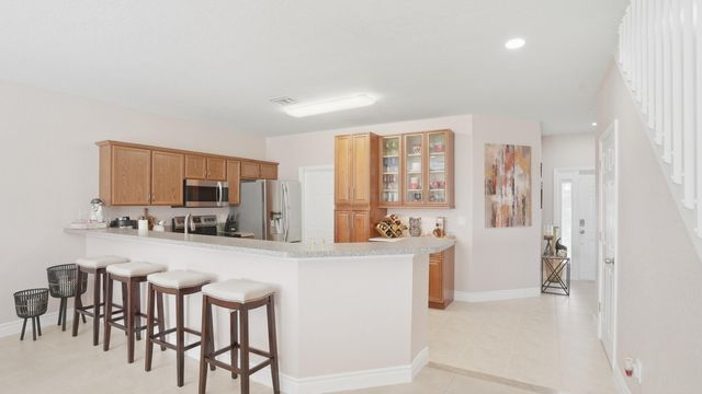 2712 NW 80th Avenue, Sunrise, FL 33322