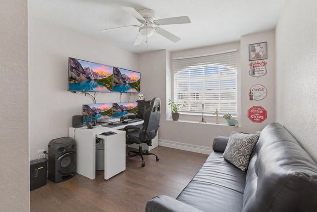 2712 NW 80th Avenue, Sunrise, FL 33322