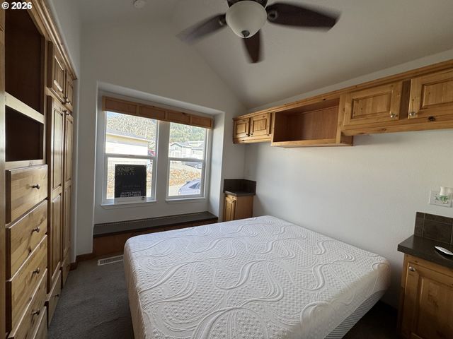 16252 TOLMAN Ln 16, Brookings, OR 97415