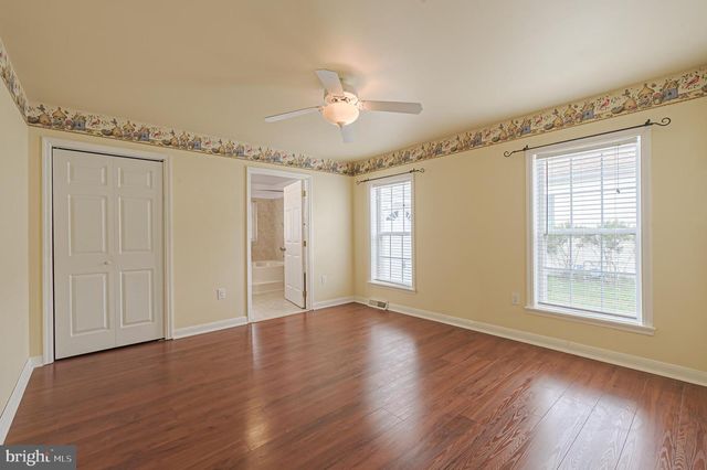 33 KNOLLWOOD, Mays Landing, NJ 08330
