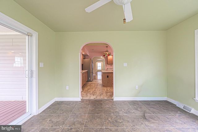 33 KNOLLWOOD, Mays Landing, NJ 08330