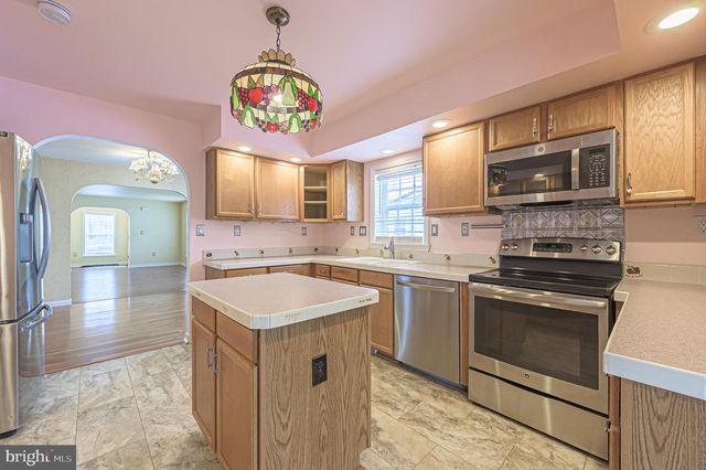 33 KNOLLWOOD, Mays Landing, NJ 08330