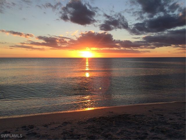 1016 7th ST S, Naples, FL 34102