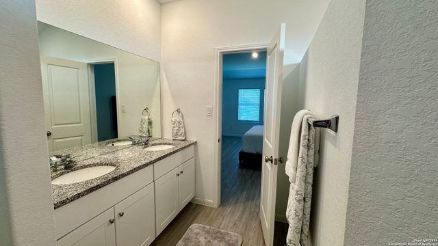 5484 JASMINE SPUR, Bulverde, TX 78163