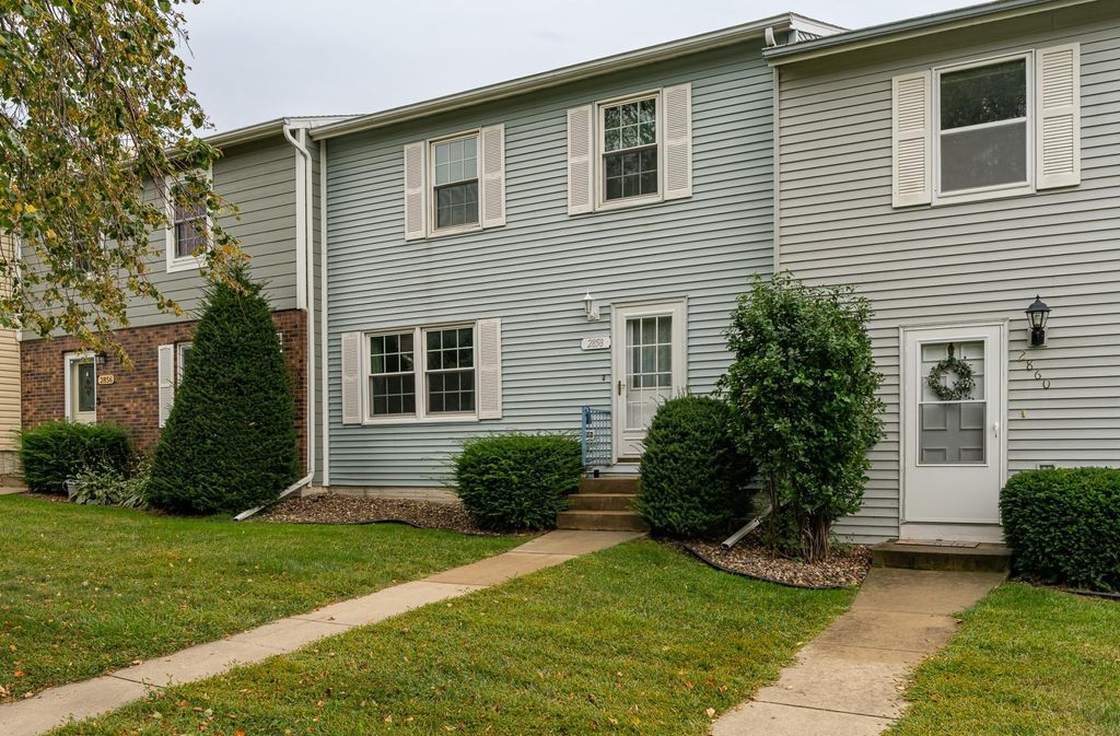 2858 25th Street NW, Rochester, MN 55901