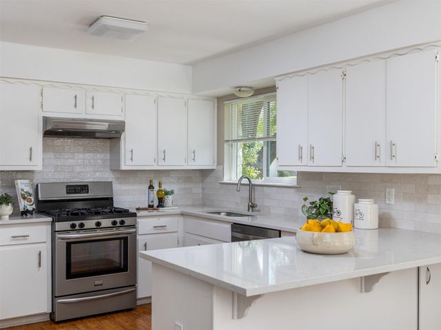 8402 Alabama DR, Austin, TX 78745