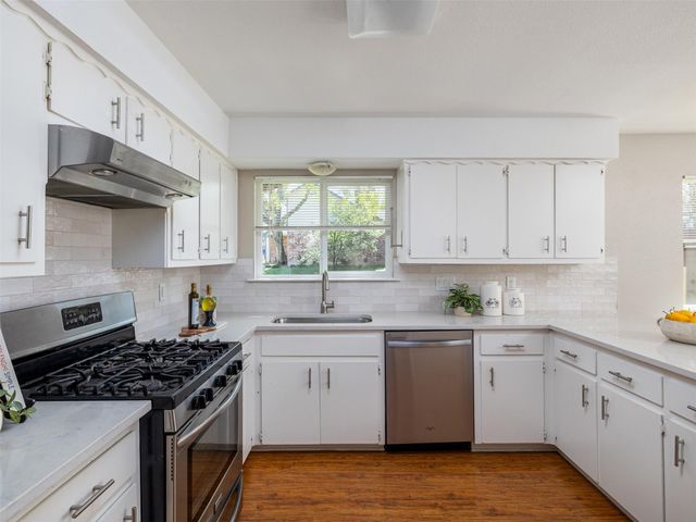 8402 Alabama DR, Austin, TX 78745