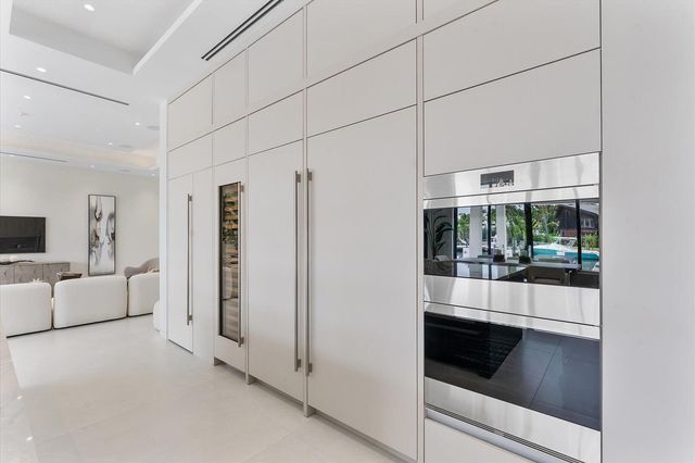 1607 SE 14th Street, Fort Lauderdale, FL 33316
