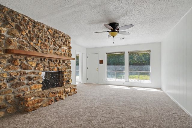1544 S 69th East Avenue, Tulsa, OK 74112