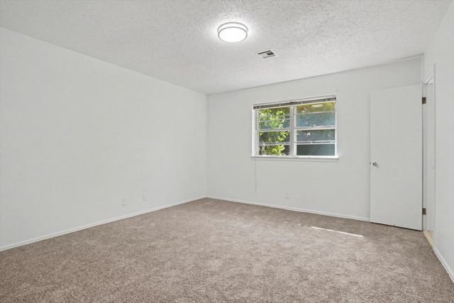1544 S 69th East Avenue, Tulsa, OK 74112