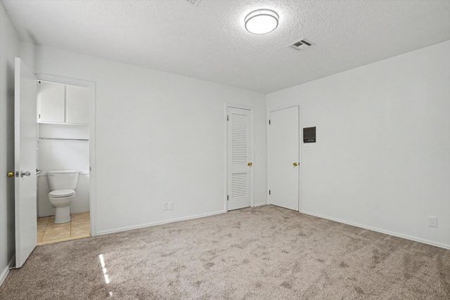 1544 S 69th East Avenue, Tulsa, OK 74112