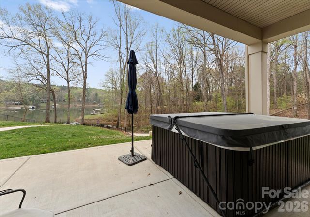 4478 Power Drive, Sherrills Ford, NC 28673