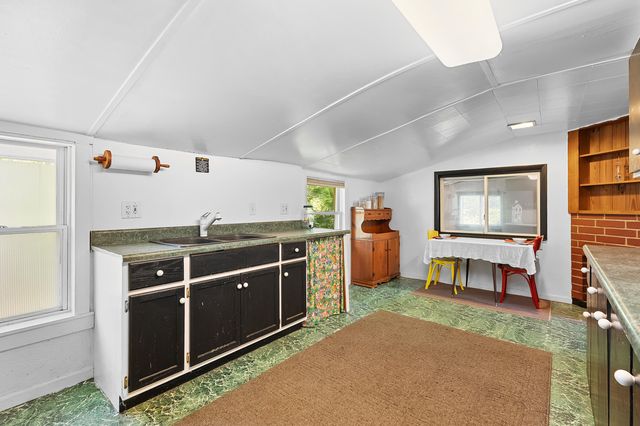 208 W St Marys Street, Decatur Vllg, MI 49045