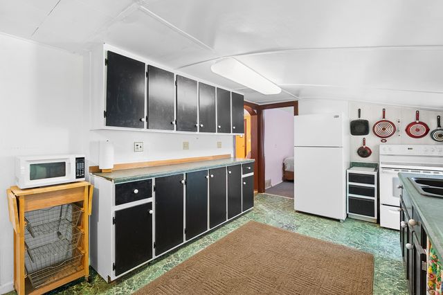 208 W St Marys Street, Decatur Vllg, MI 49045