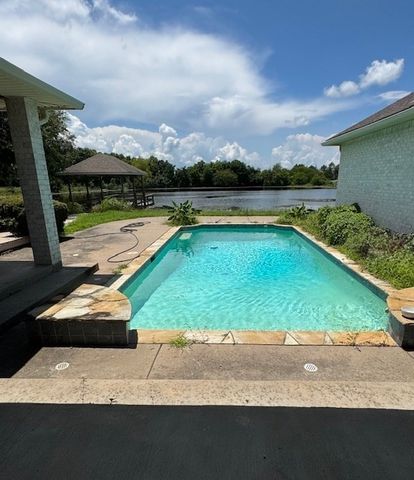 11151 County Road 4027, Kemp, TX 75143