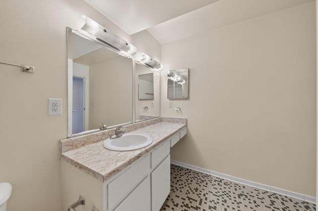 2106 Pauline Boulevard 202, Ann Arbor, MI 48103