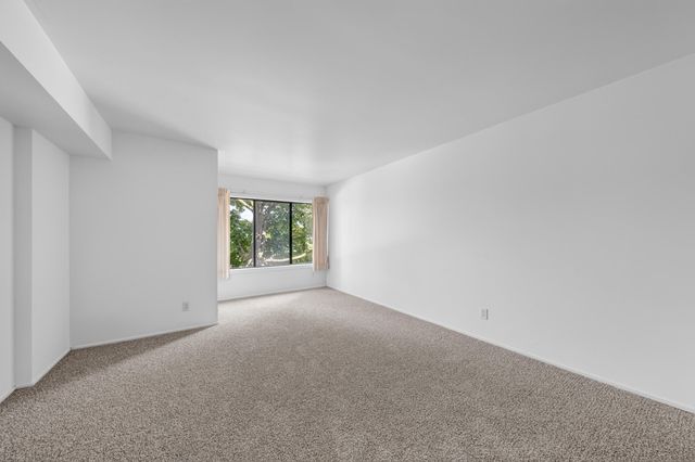 2106 Pauline Boulevard 202, Ann Arbor, MI 48103