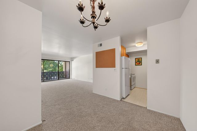 2106 Pauline Boulevard 202, Ann Arbor, MI 48103