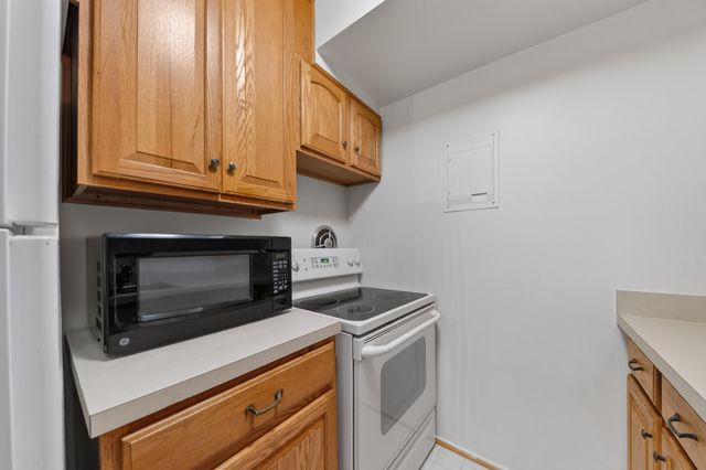 2106 Pauline Boulevard 202, Ann Arbor, MI 48103