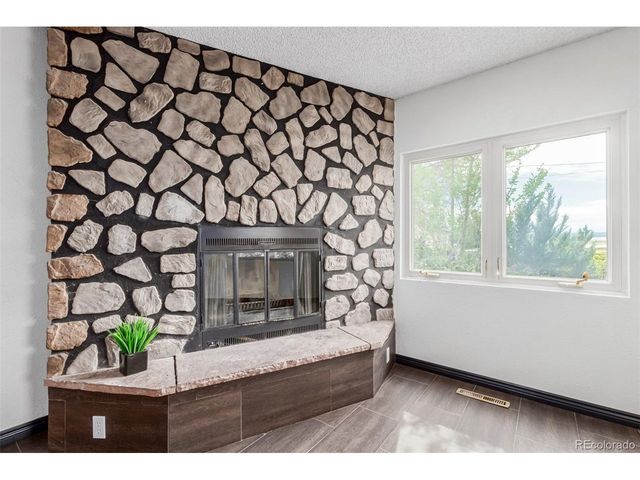 299 4th Ave, Limon, CO 80828