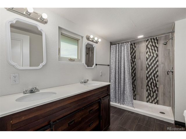 299 4th Ave, Limon, CO 80828