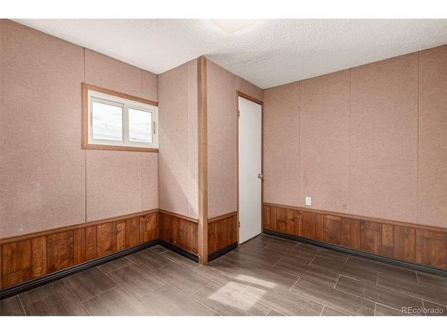 299 4th Ave, Limon, CO 80828