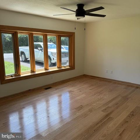 248 FUHRMAN MILL RD, Hanover, PA 17331