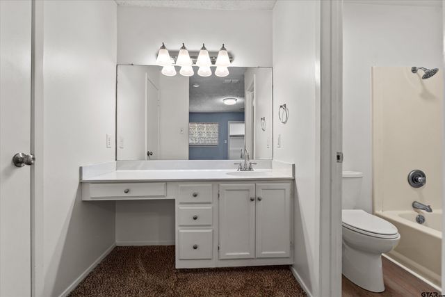 2404 Villa Ct, Tyler, TX 75703