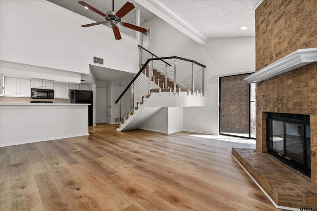 2404 Villa Ct, Tyler, TX 75703