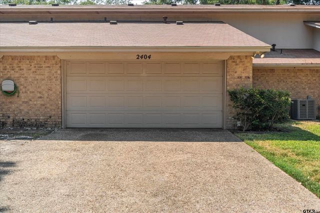 2404 Villa Ct, Tyler, TX 75703