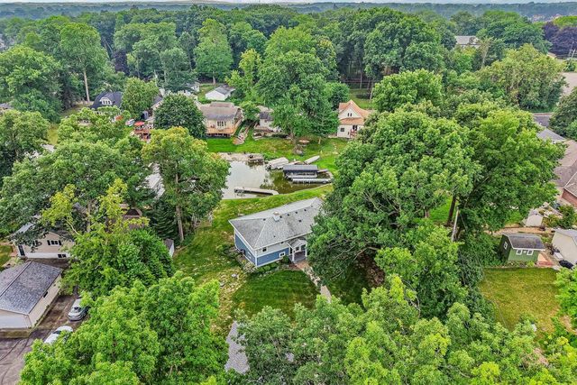 N57W34599 Road G, Oconomowoc, WI 53066