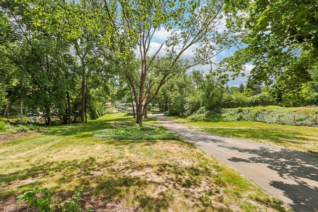 N57W34599 Road G, Oconomowoc, WI 53066