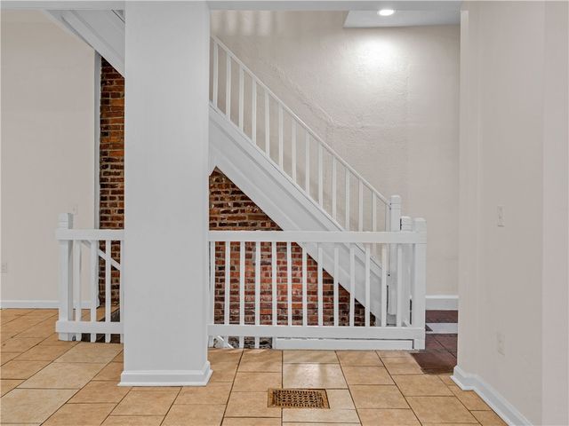 340 Ophelia St, Oakland, PA 15213