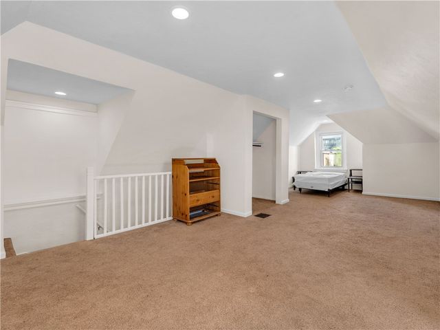 340 Ophelia St, Oakland, PA 15213