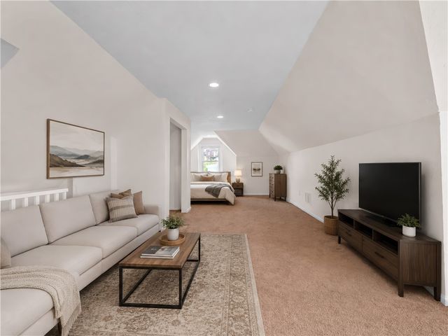 340 Ophelia St, Oakland, PA 15213