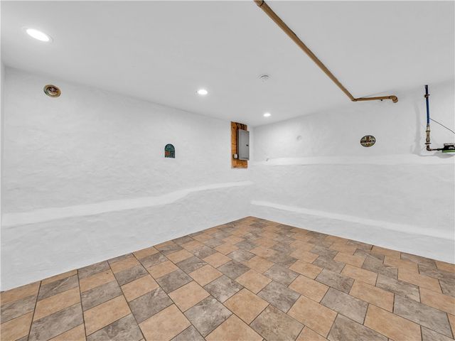 340 Ophelia St, Oakland, PA 15213