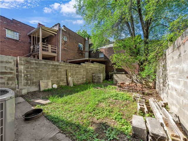 340 Ophelia St, Oakland, PA 15213