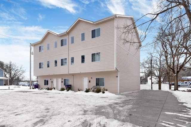 903 Sunset Avenue, Manhattan, KS 66502