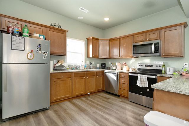 903 Sunset Avenue, Manhattan, KS 66502