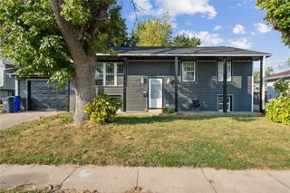 1638 47th Street NE, Cedar Rapids, IA 52402