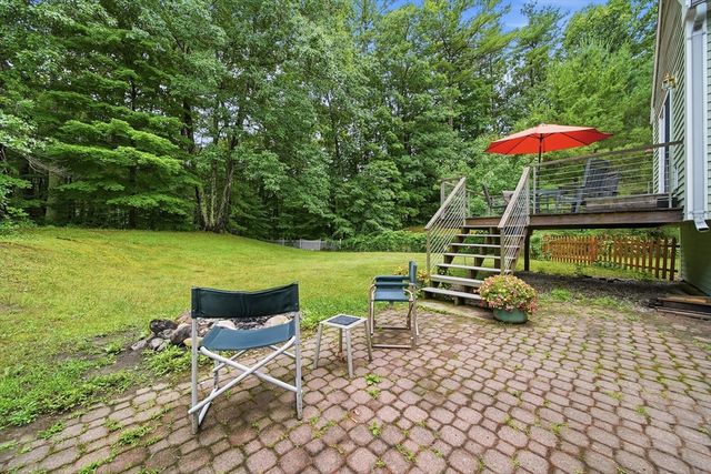 5 Nursery Rd, Pepperell, MA 01463