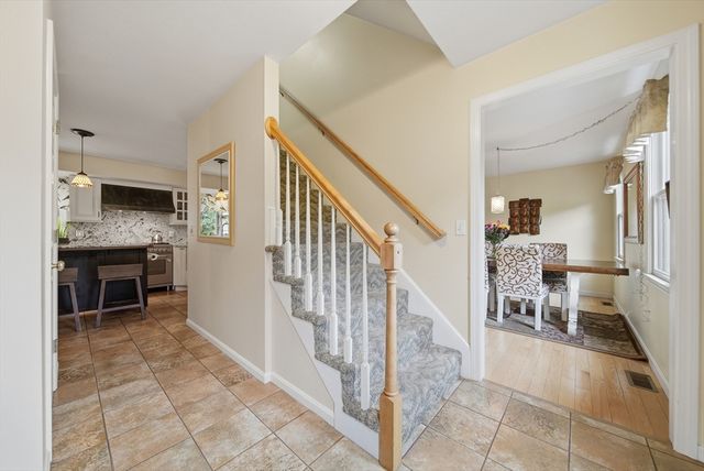 5 Nursery Rd, Pepperell, MA 01463