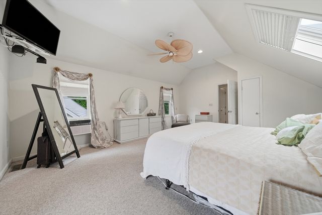 5 Nursery Rd, Pepperell, MA 01463