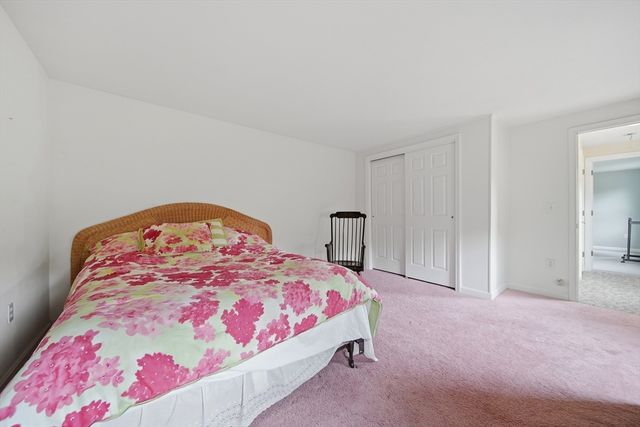 5 Nursery Rd, Pepperell, MA 01463