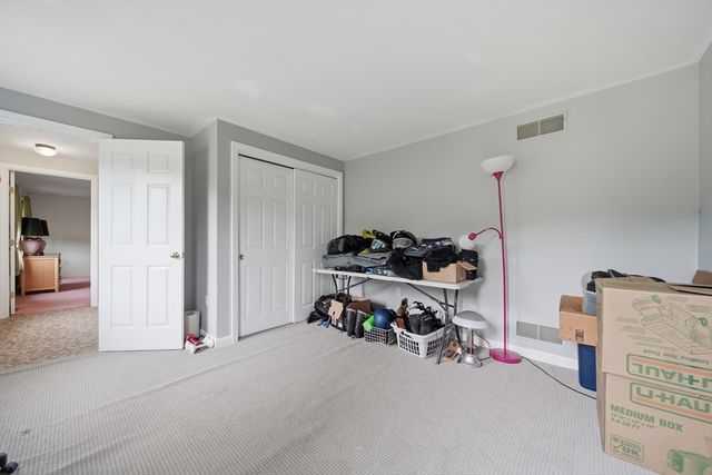 5 Nursery Rd, Pepperell, MA 01463