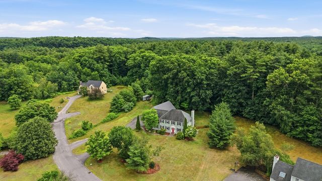 5 Nursery Rd, Pepperell, MA 01463